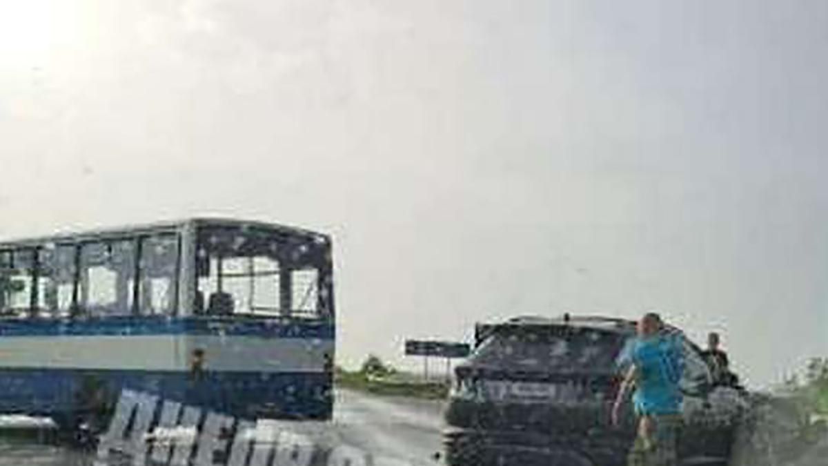 У Дніпрі сталась потрійна ДТП з маршруткою: є потерпілі – відео У Дніпрі сталась потрійна ДТП з маршруткою: є потерпілі – відео