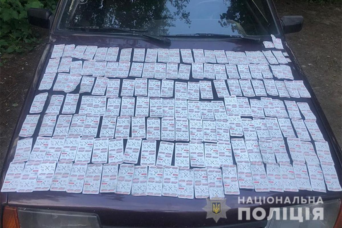 На миллион гривен ежемесячно: на Прикарпатье выявили наркоторговцев