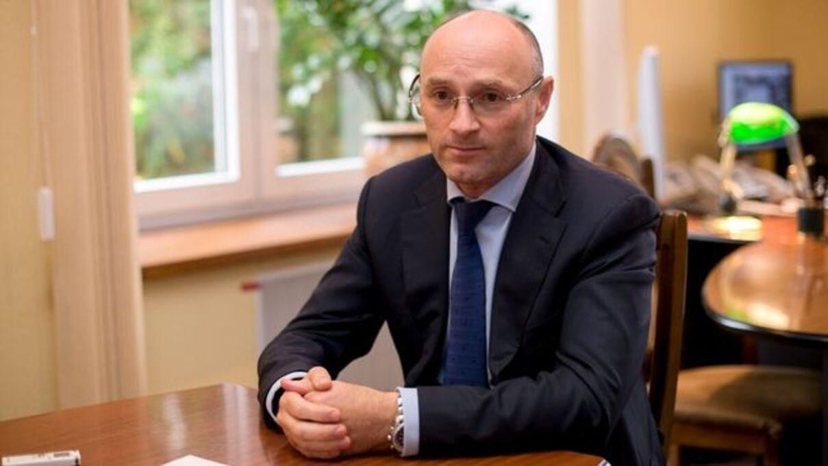 Ексдиректору Борисполя Дихне вручили підозру у мільйонній шкоді Ексдиректору Борисполя Дихне вручили підозру у мільйонній шкоді