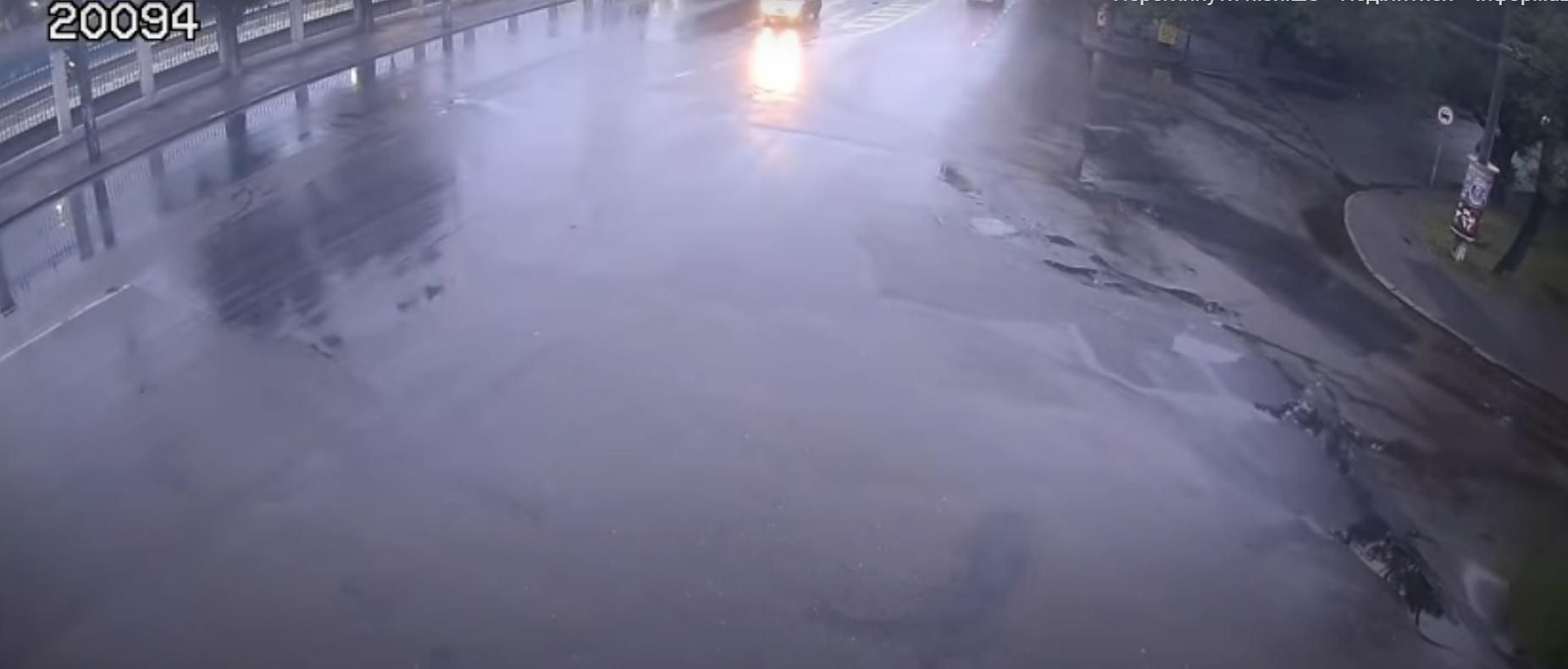 В Одессе произошло ужасное ДТП 14.06.2021: видео 18+ В Одессе произошло ужасное ДТП 14.06.2021: видео 18+