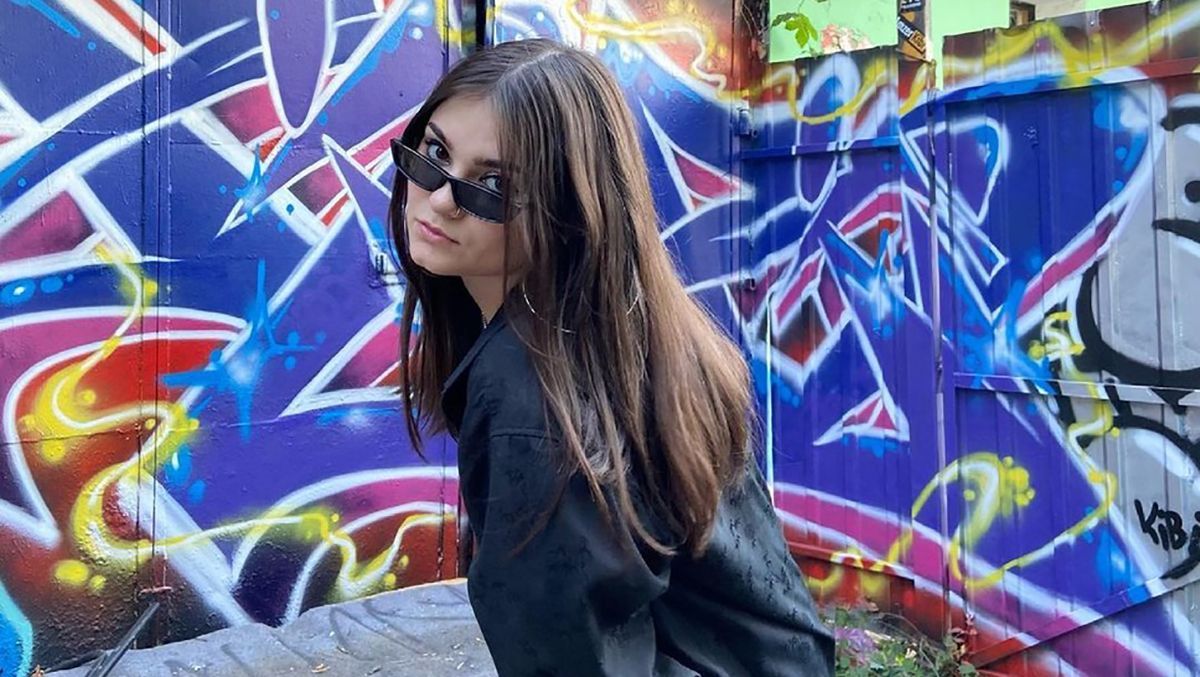 Юна блогерка з Ірпеня потрапила у скандал через українську мову Юна блогерка з Ірпеня потрапила у скандал через українську мову