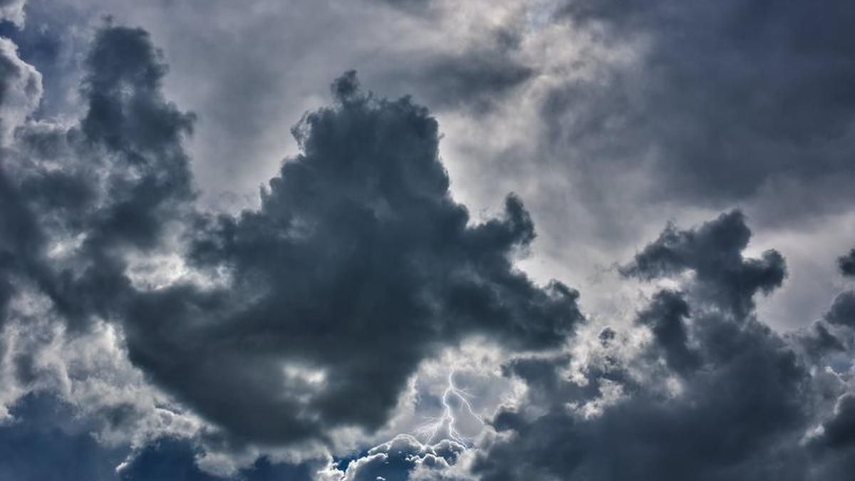 У КМДА попередили про грози та небезпеку У КМДА попередили про грози та небезпеку