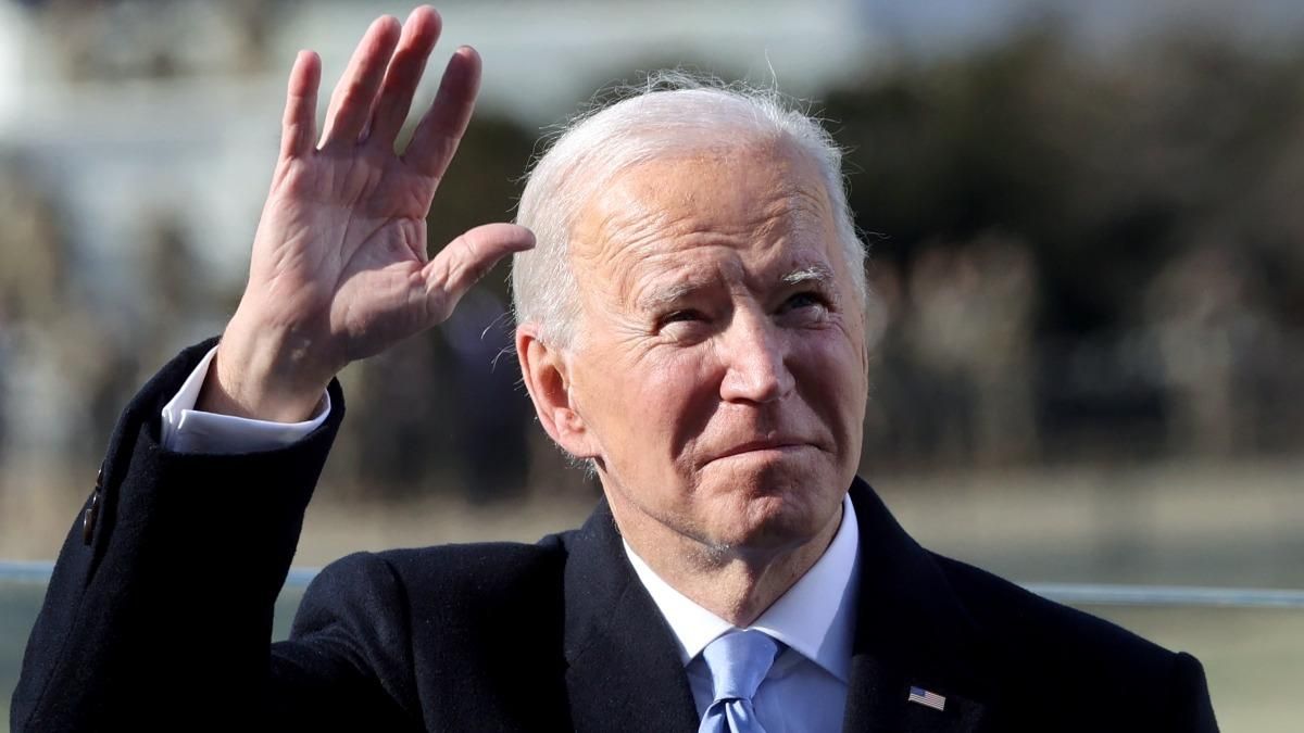 Байден прибыл в Женеву: кортеж встречали возгласами - видео Байден прибыл в Женеву: кортеж встречали возгласами - видео