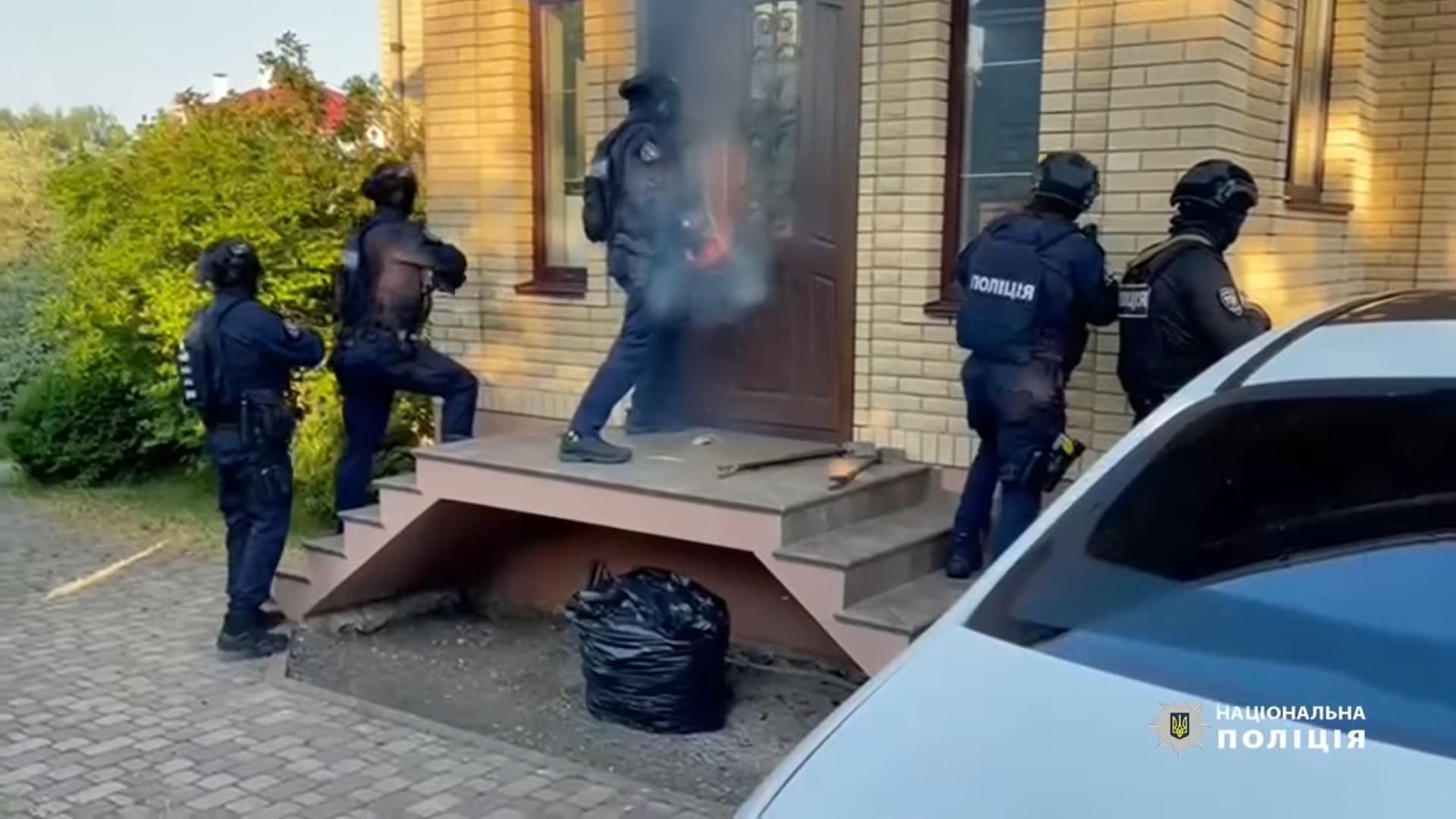 Затримали хакерів-вимагачів: спільна операція України, США та Кореї Затримали хакерів-вимагачів: спільна операція України, США та Кореї