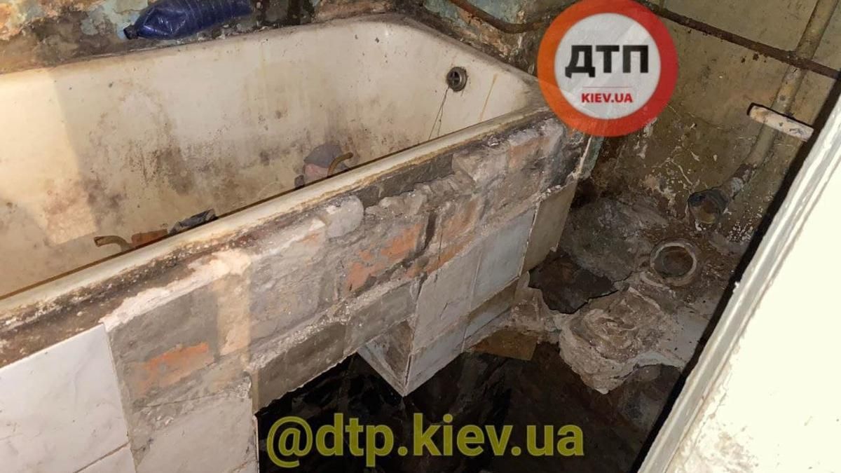 У центрі Києва в житловому будинку стався обвал підлоги У центрі Києва в житловому будинку стався обвал підлоги