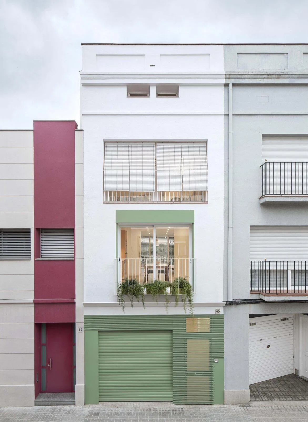 Більше простору і світла: оновлений дизайн дому для подружжя середнього віку Більше простору і світла: оновлений дизайн дому для подружжя середнього віку