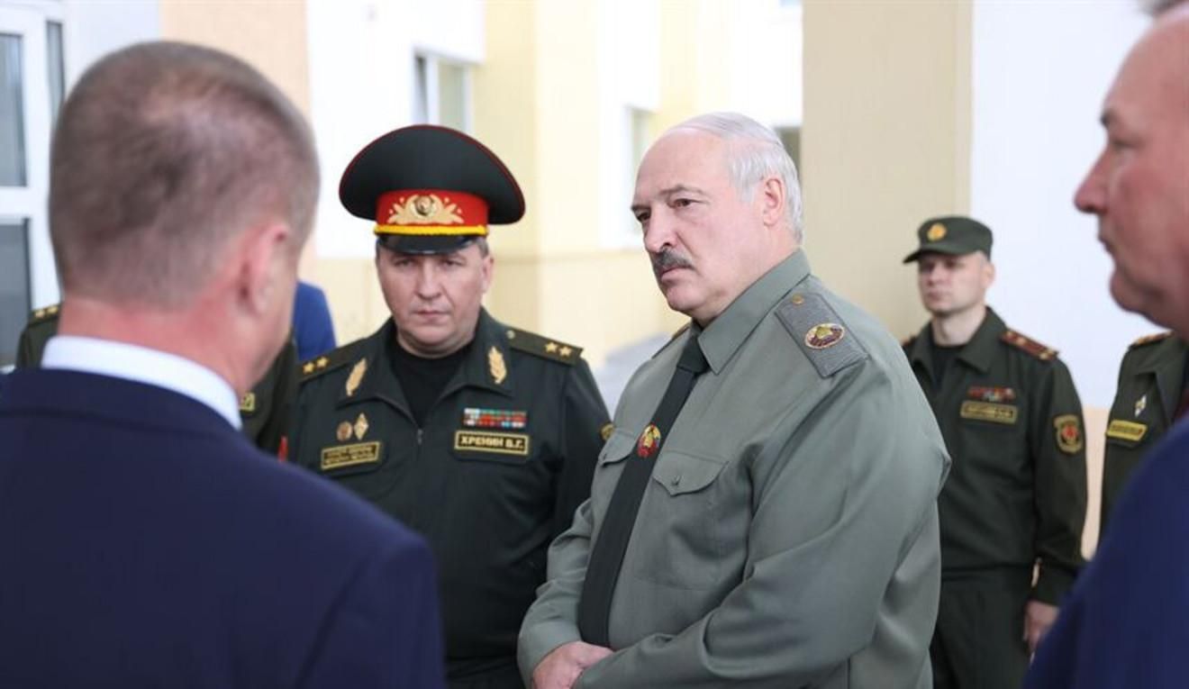 Лукашенко наказав бути готовими до швидкої мобілізації