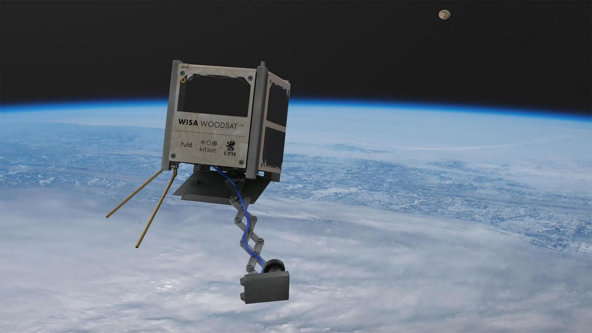Перший дерев'яний супутник відправлять у космос вже цього року