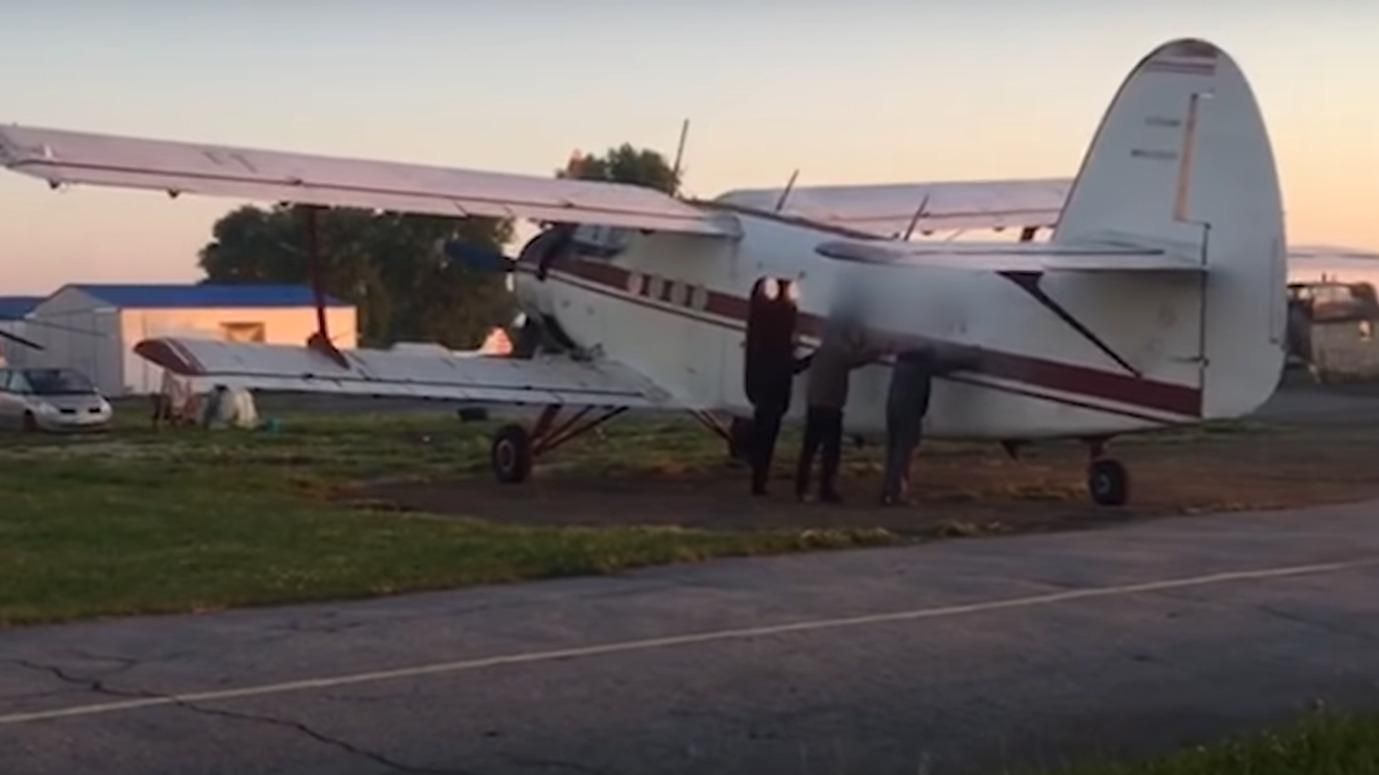 Ночью в Украину залетел самолет из Румынии и долетел до Бердичева Ночью в Украину залетел самолет из Румынии и долетел до Бердичева