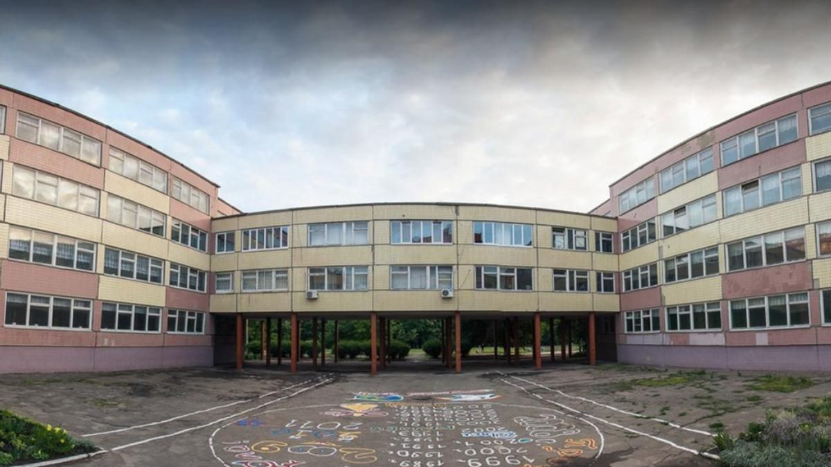 У Дніпрі в школі знайшли тіло чоловіка: деталі У Дніпрі в школі знайшли тіло чоловіка: деталі