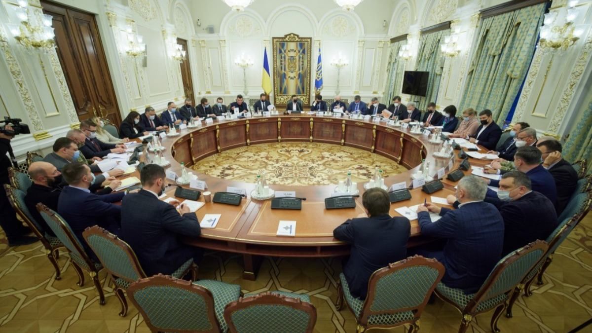 Нові санкції та таємні питання: РНБО збереться на чергове засідання Нові санкції та таємні питання: РНБО збереться на чергове засідання