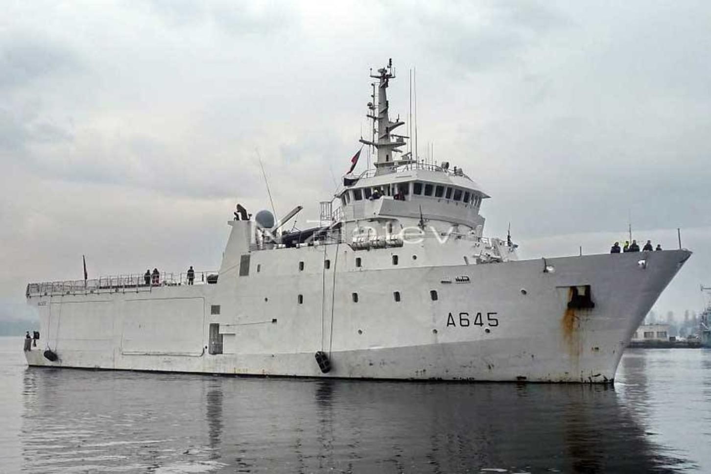 У Чорне море увійшов розвідувальний корабель Франції У Чорне море увійшов розвідувальний корабель Франції