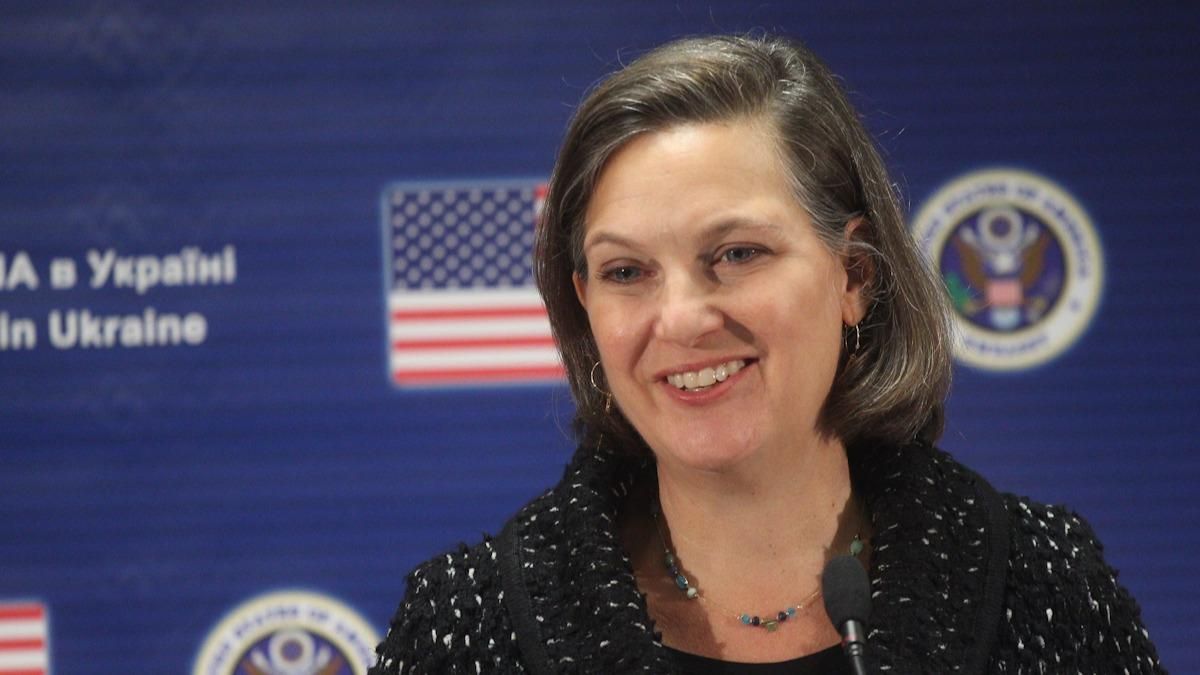 Вкусный ли, узнаем, съев, - Нуланд сравнила Россию с пудингом Вкусный ли, узнаем, съев, - Нуланд сравнила Россию с пудингом