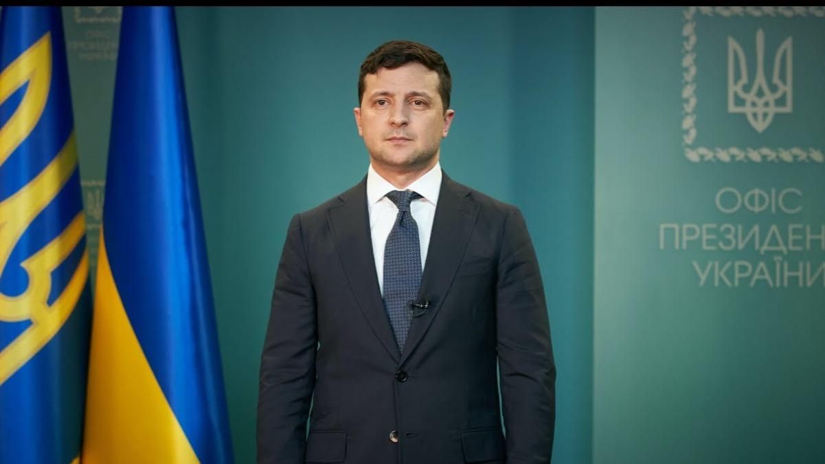 Зеленський підписав указ про мінімальні зарплати медиків Зеленський підписав указ про мінімальні зарплати медиків