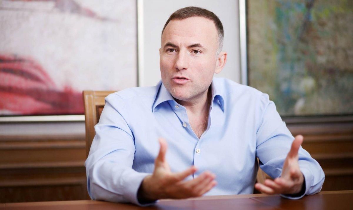 Американський адвокат Ванетик захищатиме свою репутацію від закидів україно-російського олігарха Американський адвокат Ванетик захищатиме свою репутацію від закидів україно-російського олігарха