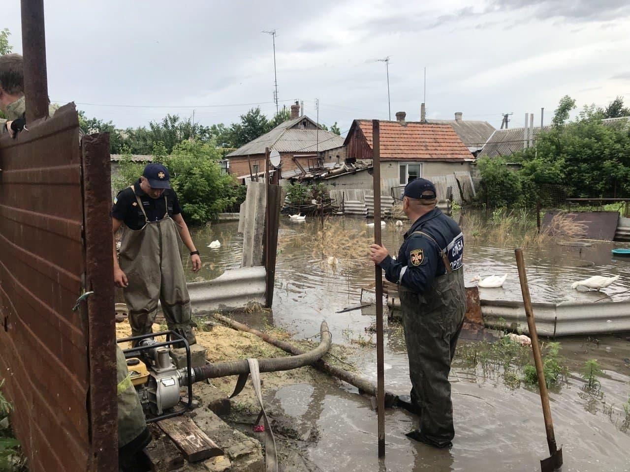 Дощі на півдні України у червні 2021: відео з Одеси, Миколаєва, Криму