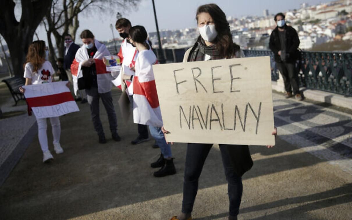 Влада Лісабону передавала посольствам дані про організаторів протестів Влада Лісабону передавала посольствам дані про організаторів протестів