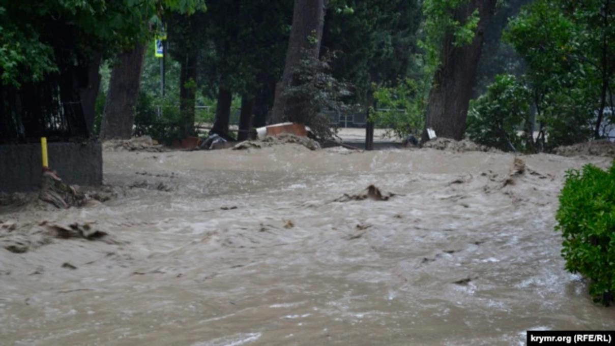 Потоп в Ялте 19 июня 2021: есть погибшие и пропавшие без вести