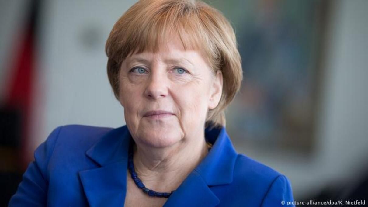Меркель считает, что ЕС следует разговаривать с Россией