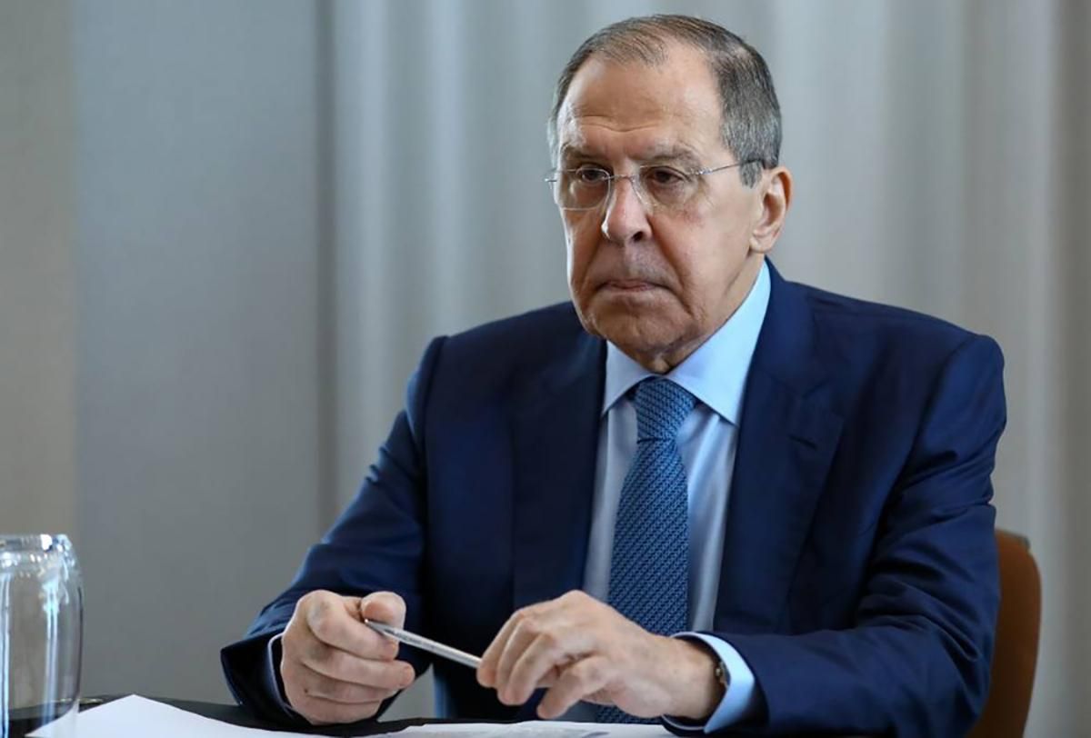 Лавров хочет уговорить ОБСЕ заставить Украину говорить с боевиками Лавров хочет уговорить ОБСЕ заставить Украину говорить с боевиками