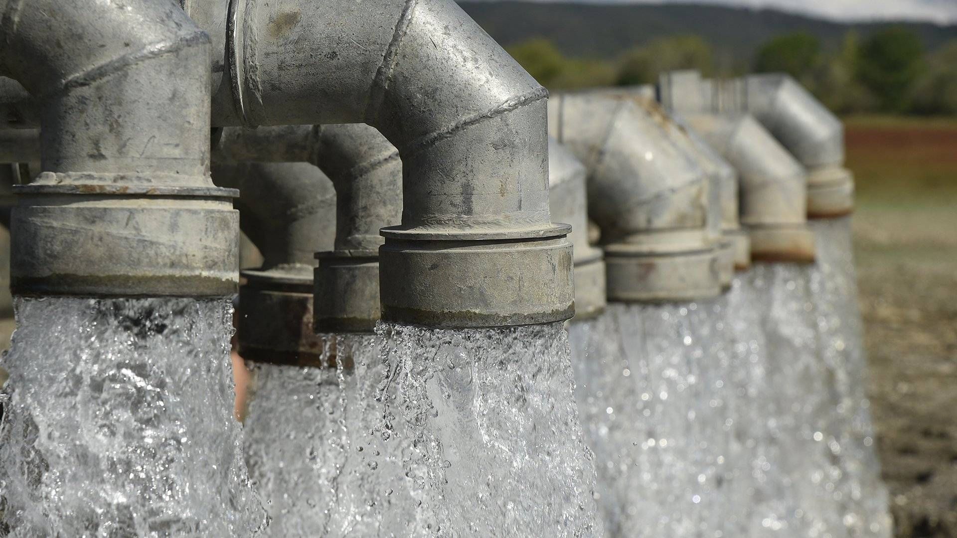 Россия хочет получить воду в Крым без обязательств - Полозов Россия хочет получить воду в Крым без обязательств - Полозов