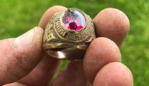 Мужчина вернул себе перстень, который потерял 45 лет назад: как это удалось