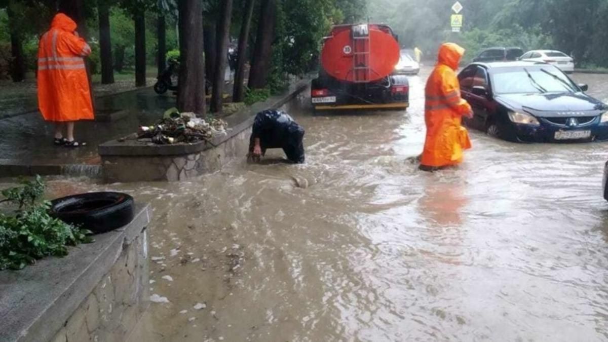 Наводнение в Ялте: количество пострадавших значительно возросло Наводнение в Ялте: количество пострадавших значительно возросло