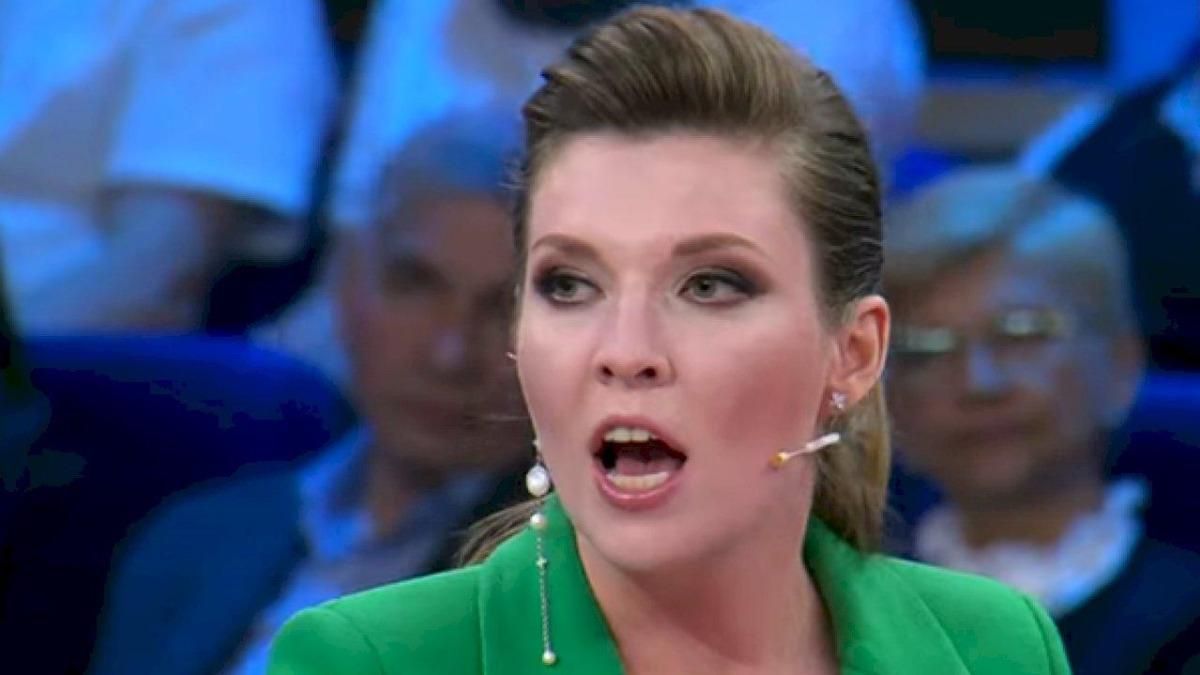 Скабєєва знову відзначилась заявою про батальйони геїв на Донбасі Скабєєва знову відзначилась заявою про батальйони геїв на Донбасі