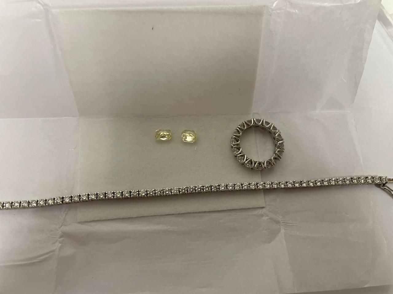 Перевозив діаманти на мільйон гривень: у Борисполі затримали іноземця - фото і відео Перевозив діаманти на мільйон гривень: у Борисполі затримали іноземця - фото і відео