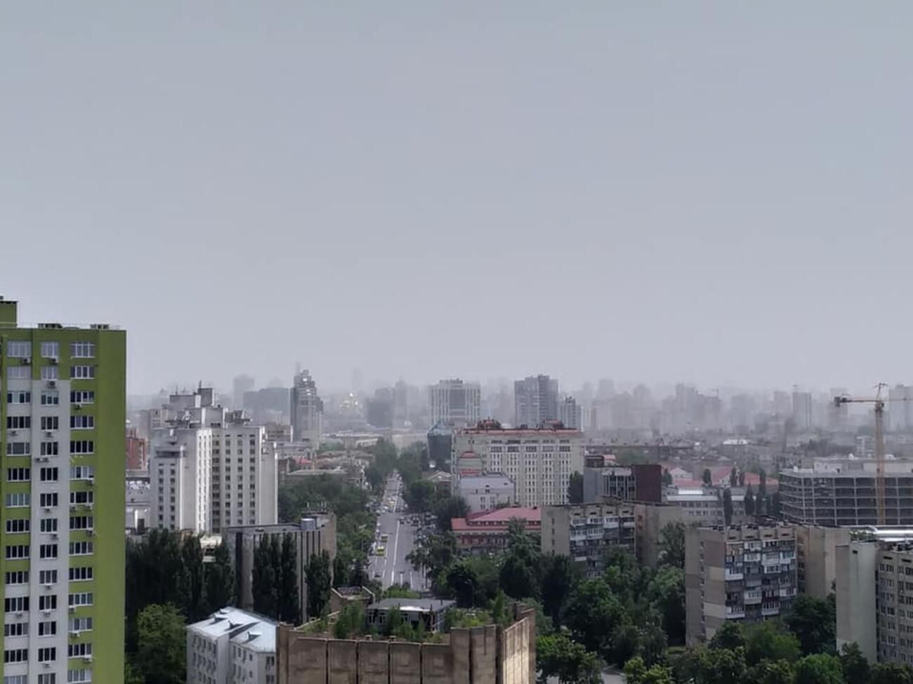 Спасатели сообщили, когда в Киеве уляжется пыль Спасатели сообщили, когда в Киеве уляжется пыль