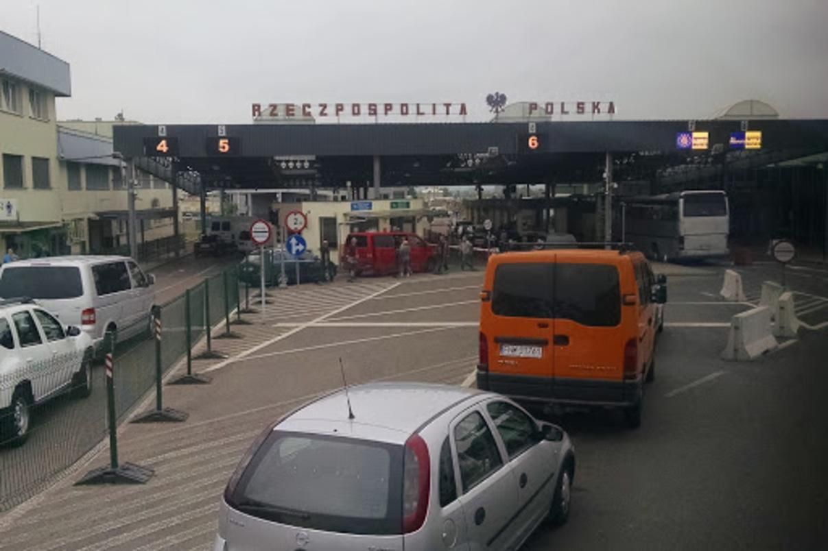 Усі КПП на кордоні з Польщею відновили свою роботу Усі КПП на кордоні з Польщею відновили свою роботу