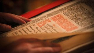 На Львівщині під двері церкви підкинули 500-літнє Євангеліє: його вкрали пів року тому