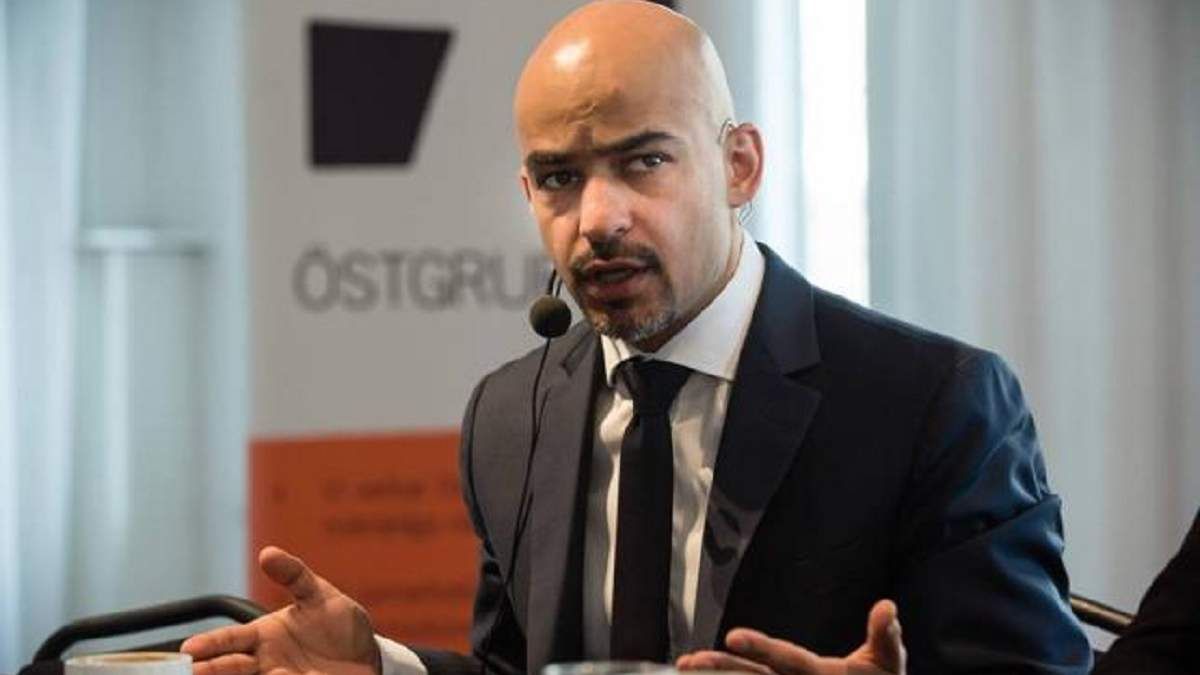 Мустафа Найем стал советником министра инфраструктуры Кубракова Мустафа Найем стал советником министра инфраструктуры Кубракова