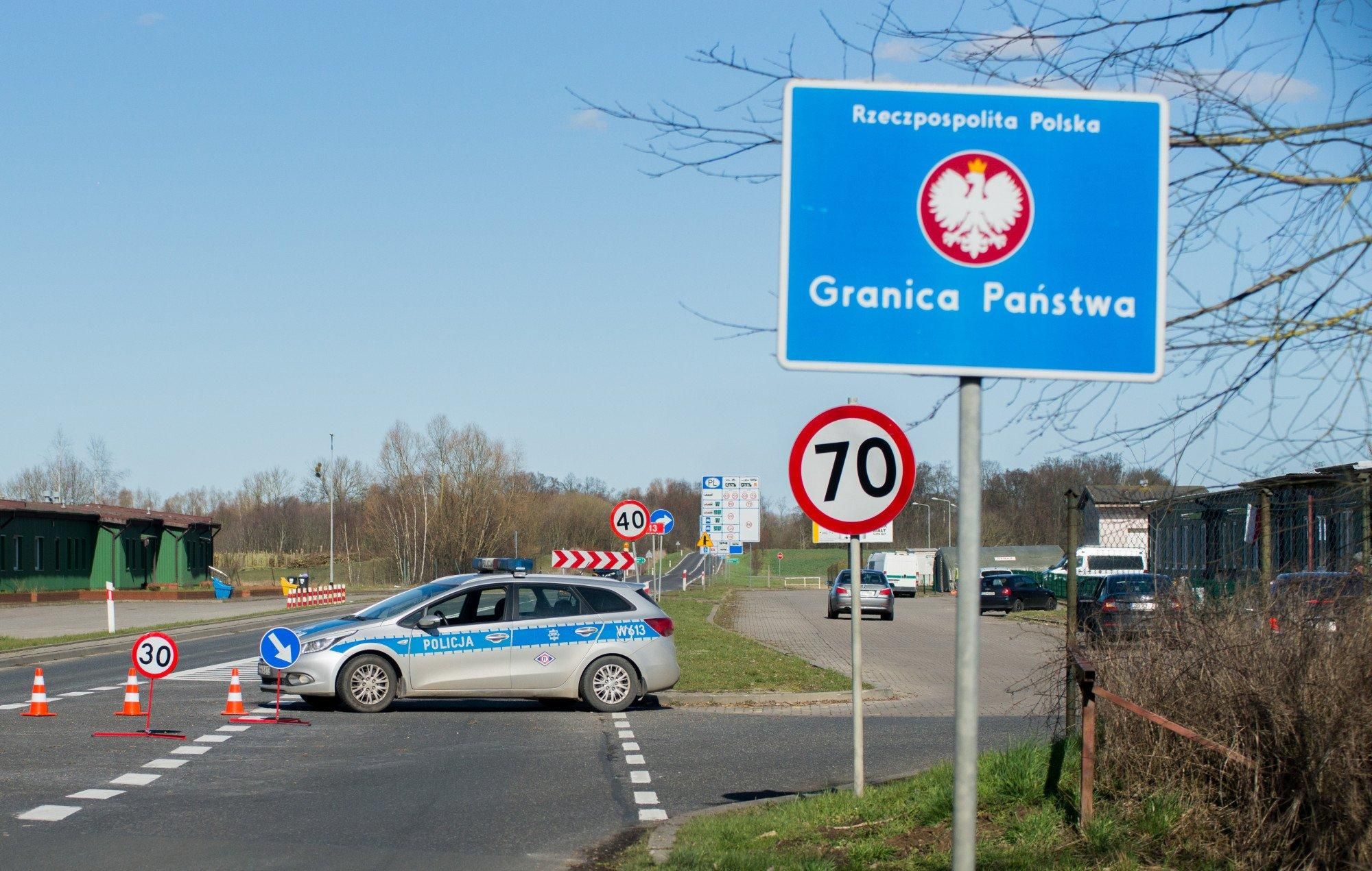 Польща запроваджує 10-денний карантин: під обмеження – українці
