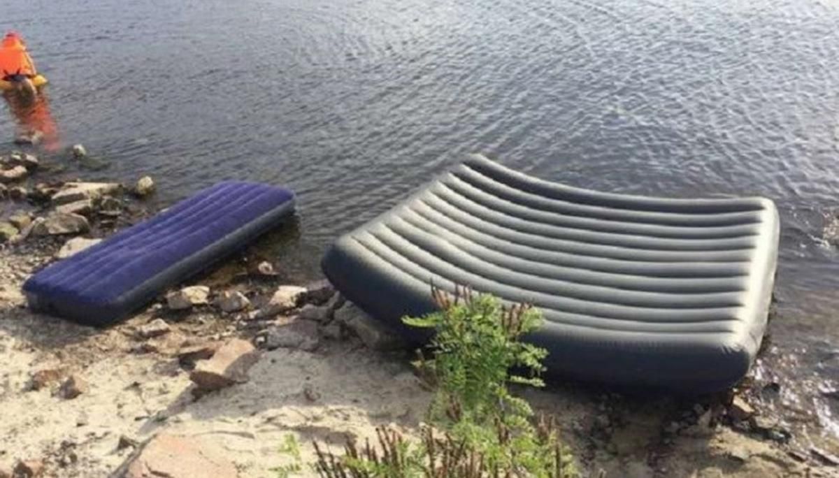 У Київському морі припинили пошуки чоловіка, який потонув із дочками У Київському морі припинили пошуки чоловіка, який потонув із дочками