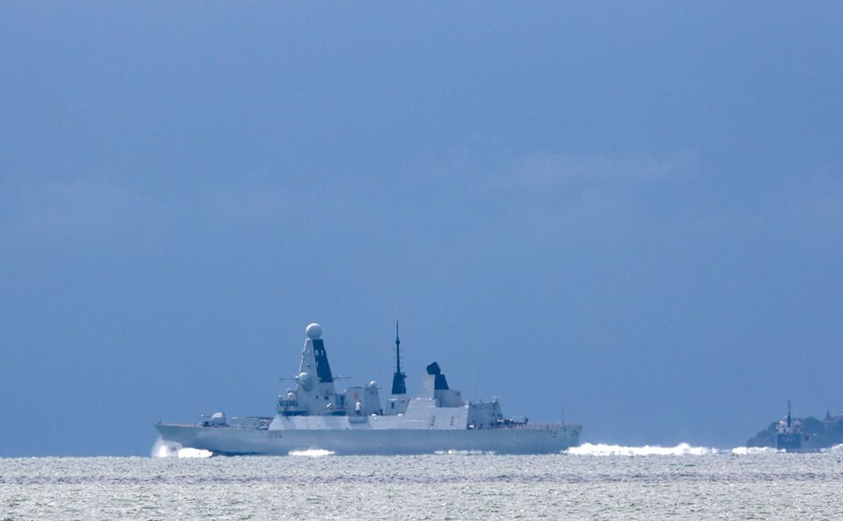 Кремль обвинил Британию из-за инцидента с эсминцем Кремль обвинил Британию из-за инцидента с эсминцем