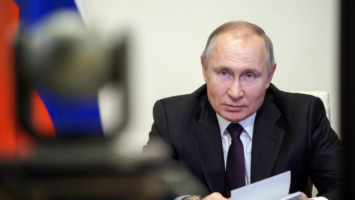 У Кремлі радіють через заяви Меркель про відновлення діалогу з Путіним У Кремлі радіють через заяви Меркель про відновлення діалогу з Путіним