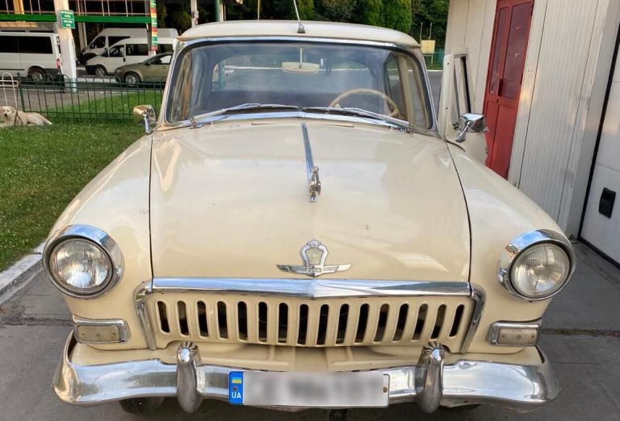 На Львовщине поляка-коллекционера на редкой Волге не пропустили через границу: фото На Львовщине поляка-коллекционера на редкой Волге не пропустили через границу: фото