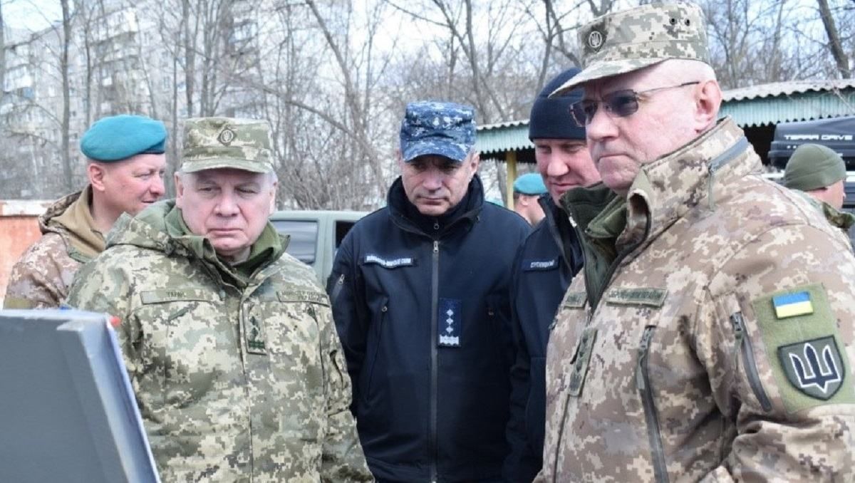 Зеленський вперше прокоментував конфлікт Хомчака й Тарана Зеленський вперше прокоментував конфлікт Хомчака й Тарана