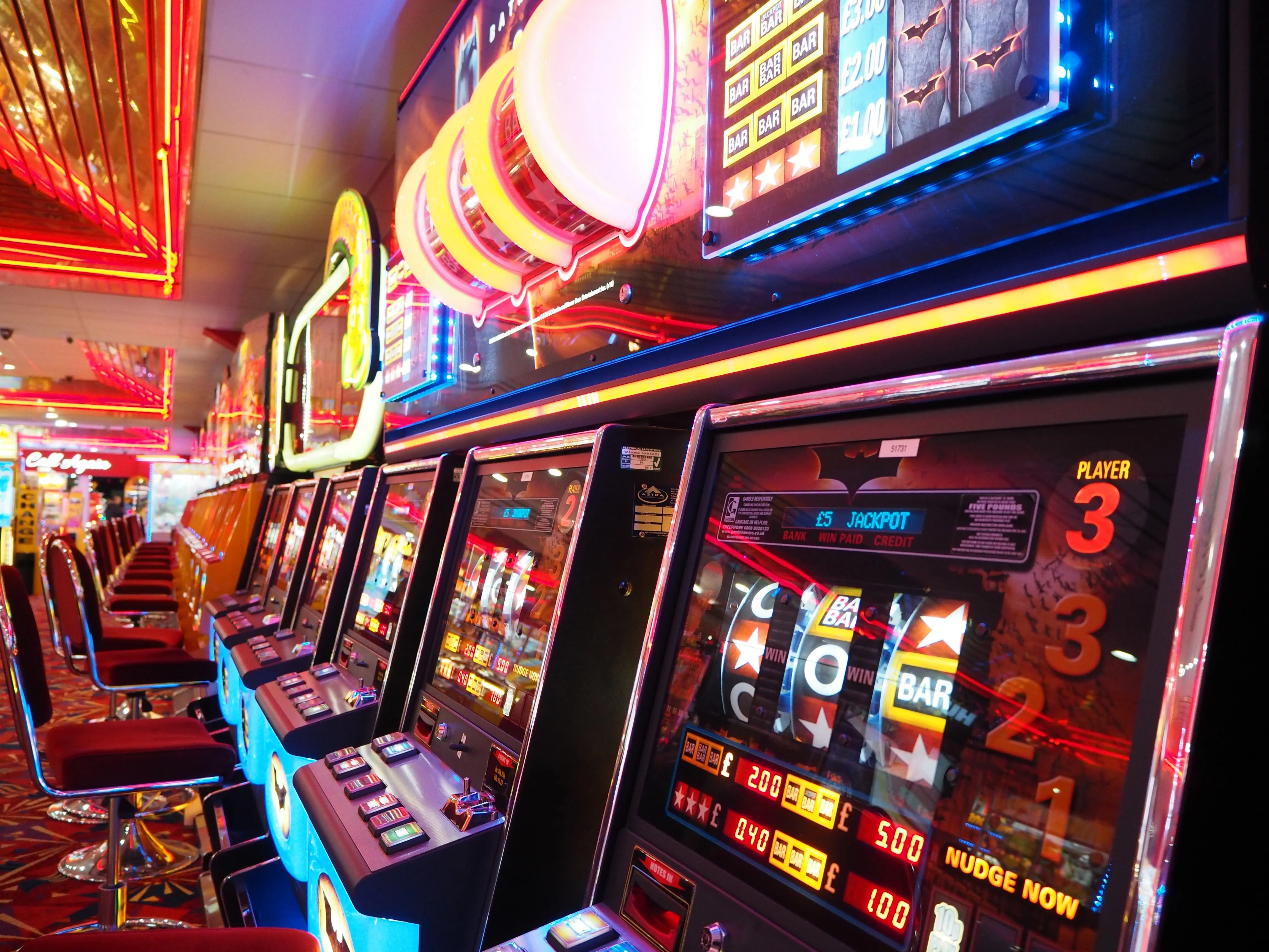 Casino slots sites. Автомат казино. Игровые автоматы 2022. Слотс игровые автоматы. Слоты казино.