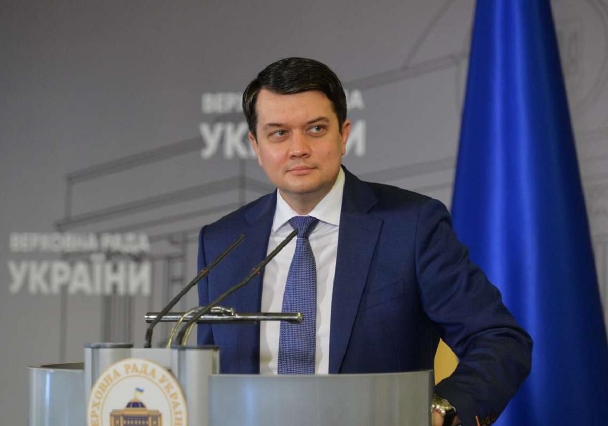 Разумков рассказал, почему не поддержал санкции против олигархов Разумков рассказал, почему не поддержал санкции против олигархов