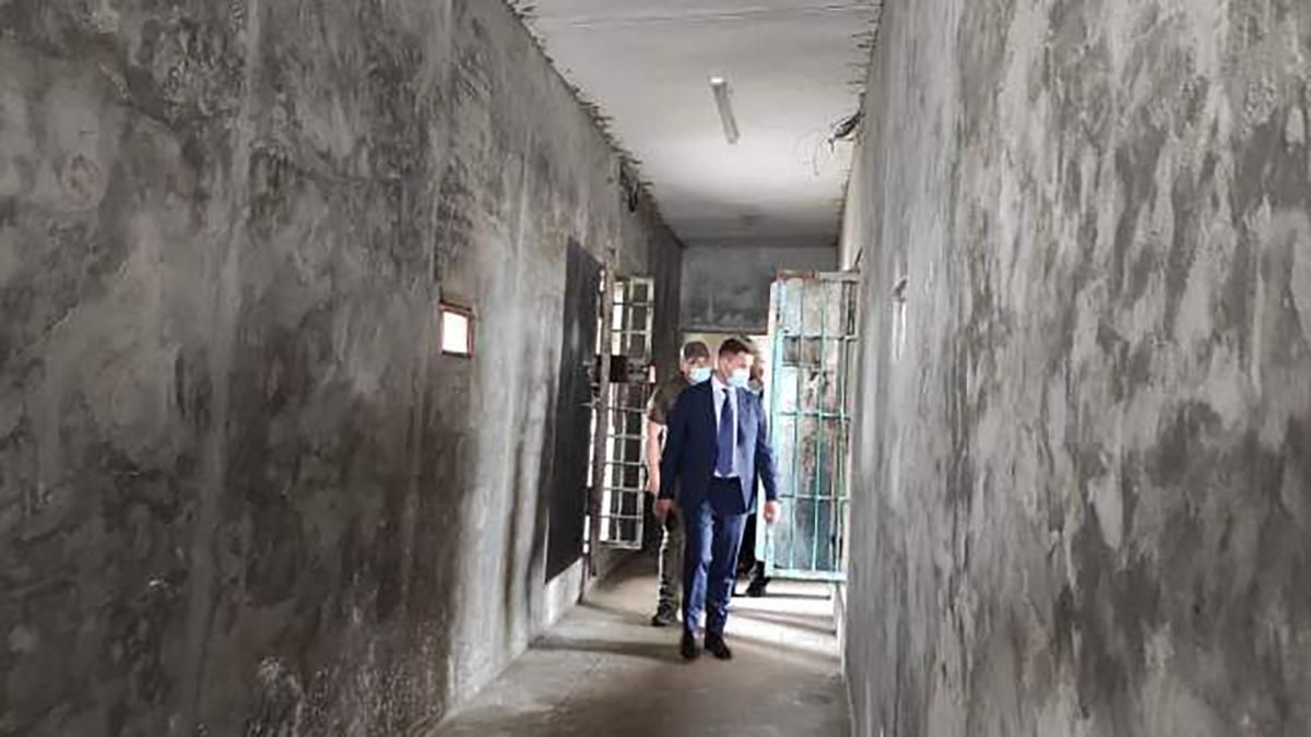 Тюрми в Україні: в'язні позбавлені базових умов життя Тюрми в Україні: в'язні позбавлені базових умов життя