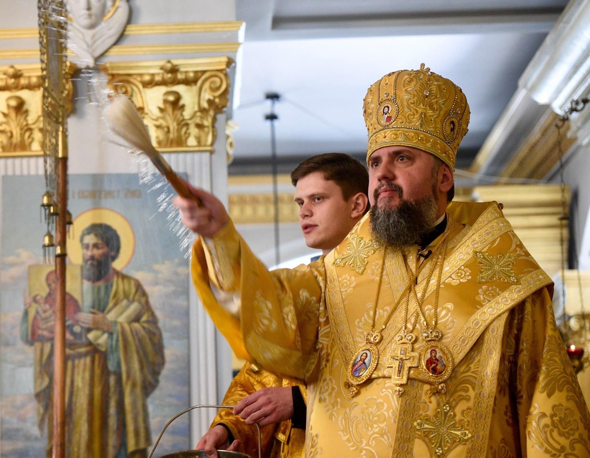 В ПЦУ рассказали, можно на самом деле выбрасывать освященное В ПЦУ рассказали, можно на самом деле выбрасывать освященное
