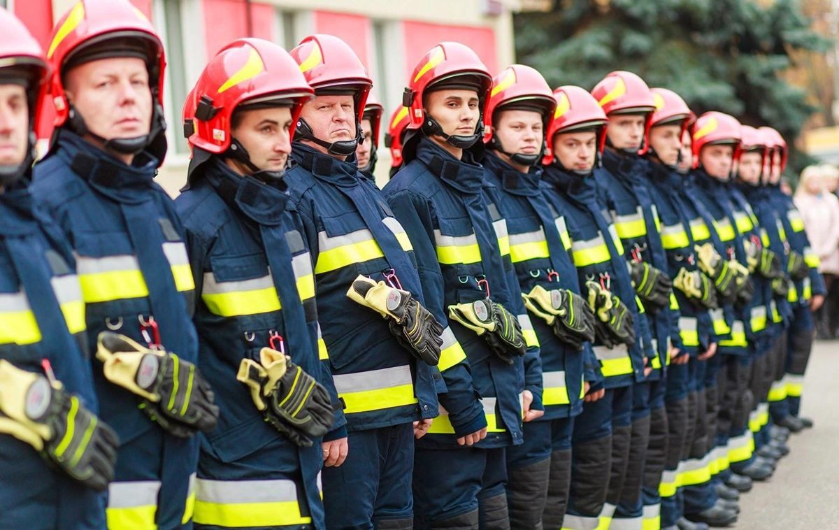 Спасатели перешли на усиленный режим, авиация - в готовности