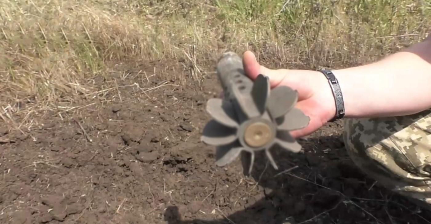 Понад 50 мін за пів години: військові розповіли про обстріл окупантами на Луганщині