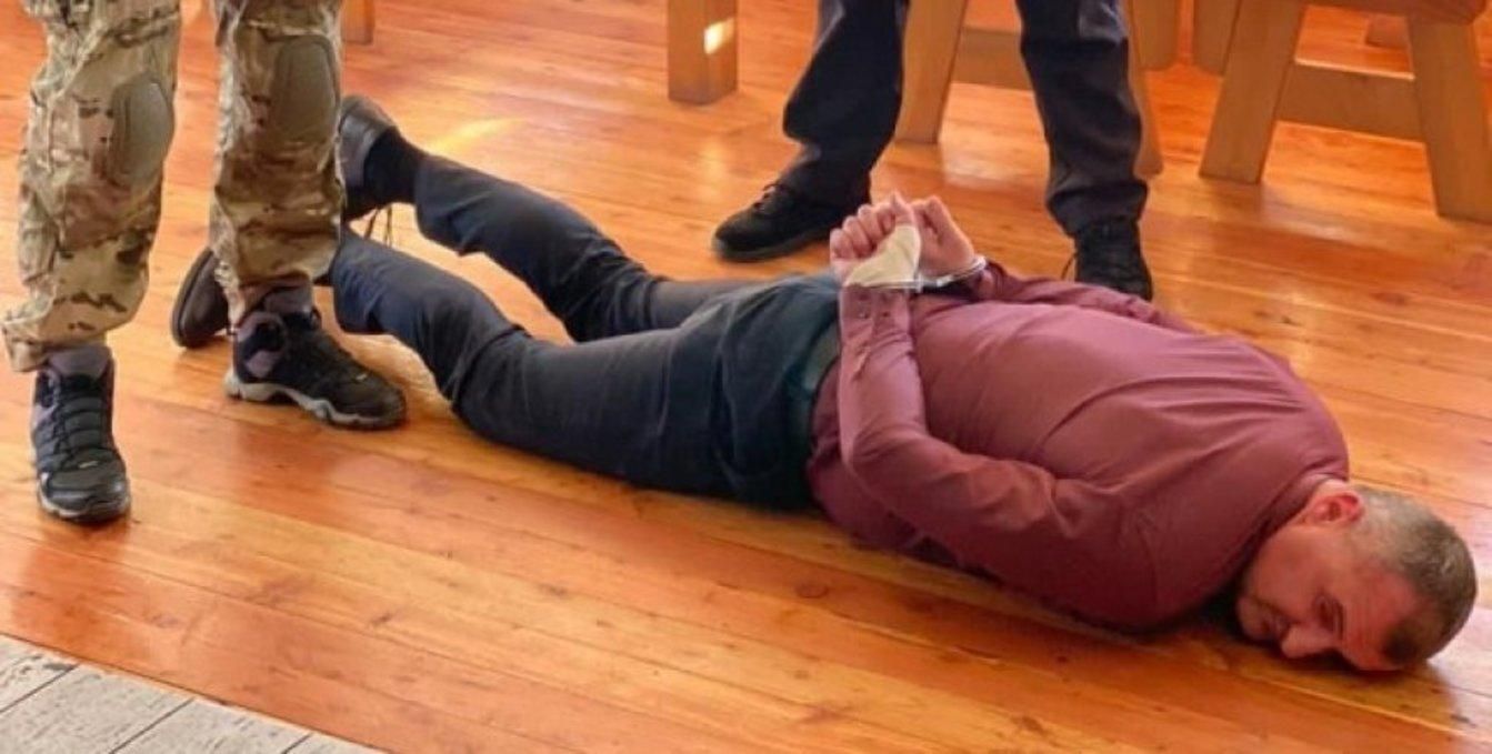 Суд над спійманим на хабарі мером Волівця від слуг затягують Суд над спійманим на хабарі мером Волівця від слуг затягують