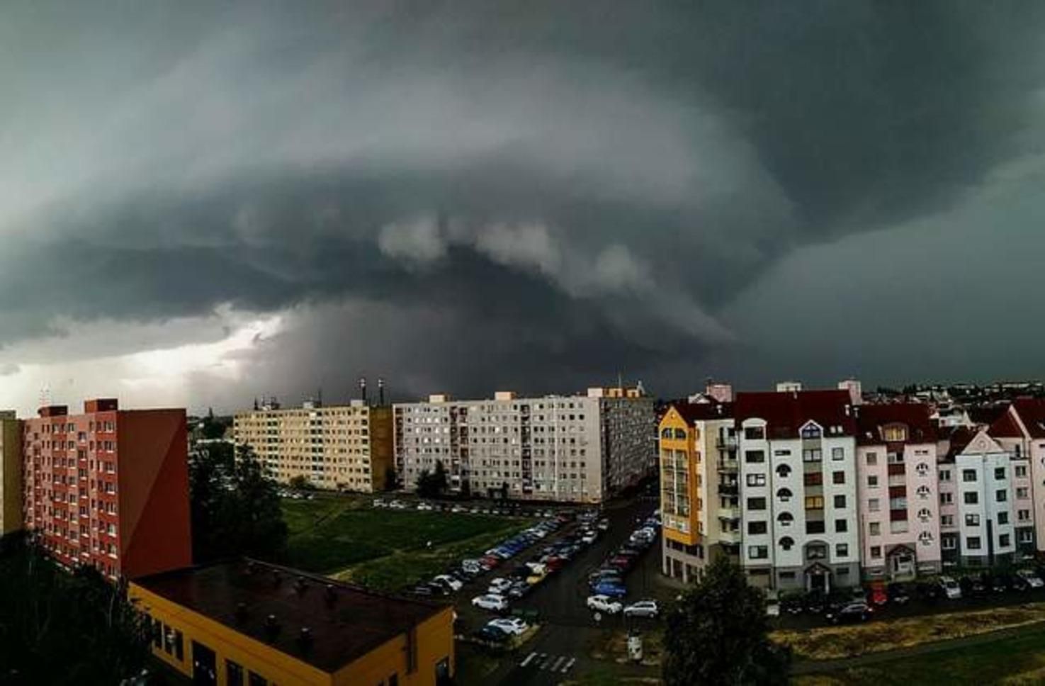 У Чехії померла 2-річна дитина, яка постраждала через торнадо, – ЗМІ У Чехії померла 2-річна дитина, яка постраждала через торнадо, – ЗМІ