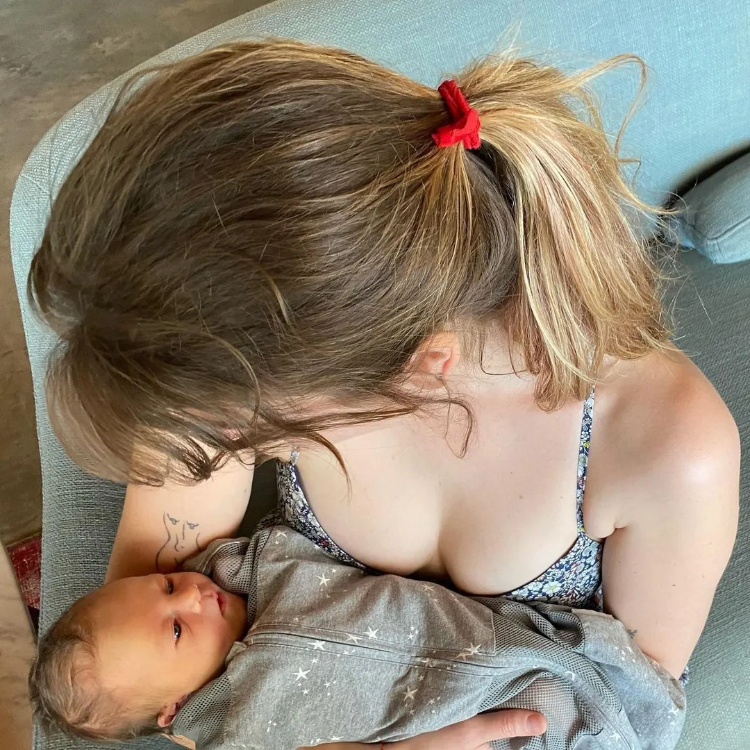 Донька Мак-Грегора з молодшим братом Донька Мак-Грегора з молодшим братом