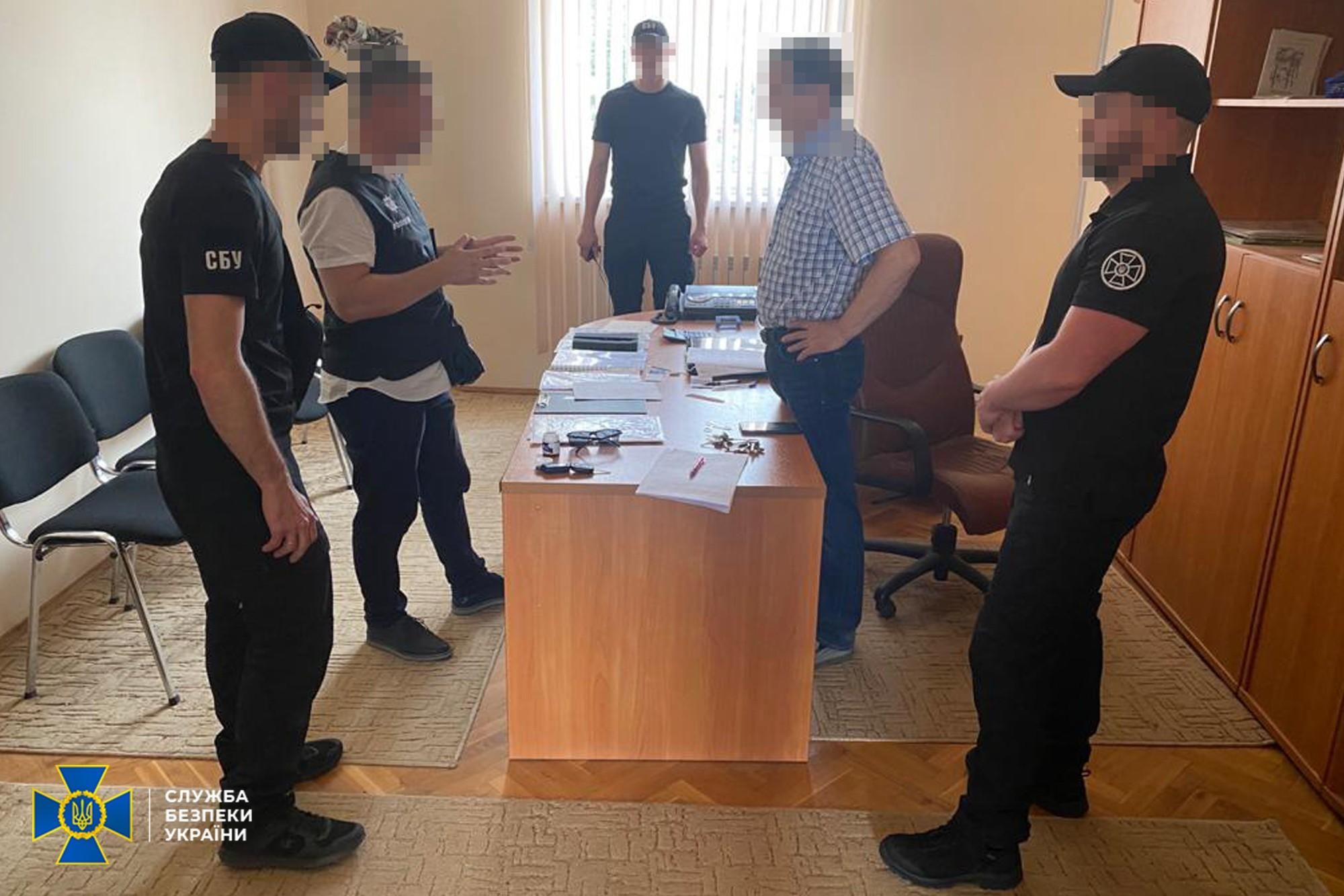 На Закарпатті розікрали 1,5 мільйона на будівництві COVID-відділення На Закарпатті розікрали 1,5 мільйона на будівництві COVID-відділення