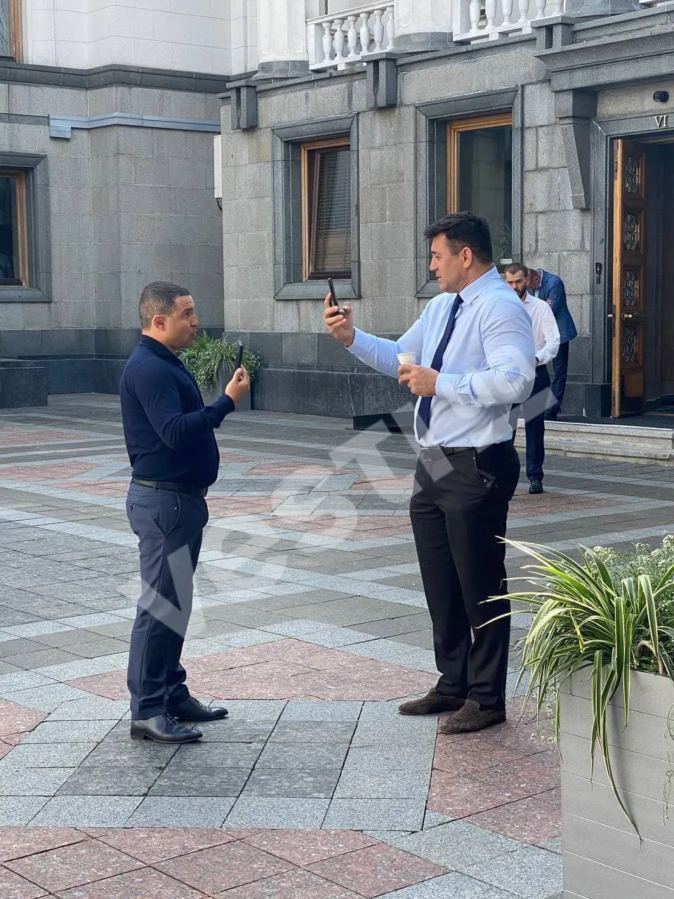 Суперечка Тищенка та Куницького Суперечка Тищенка та Куницького